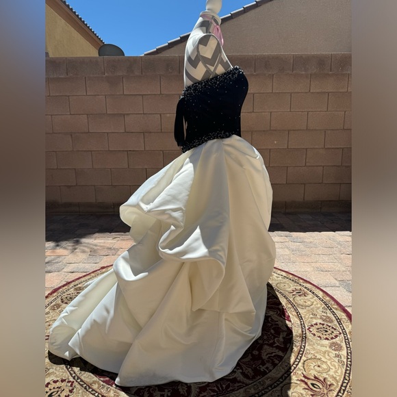 Wedding /Prom - Picture 3 of 17